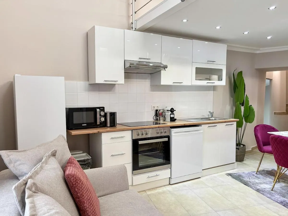 2 Min To Metro I 2 Floors I Fast Wifi I Modern Design Apartment Vienna 0*,  Austria